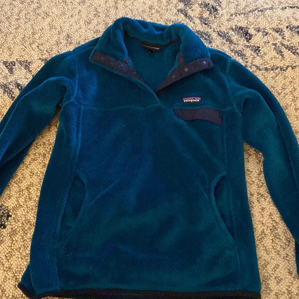 Patagonia fleece pullover